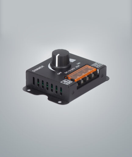 Regulador de Tensión 12V-24V 30A